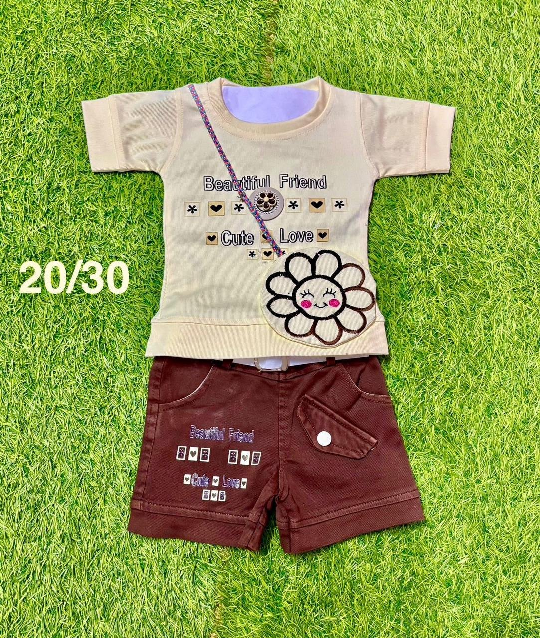 Hot pant Top 20x30