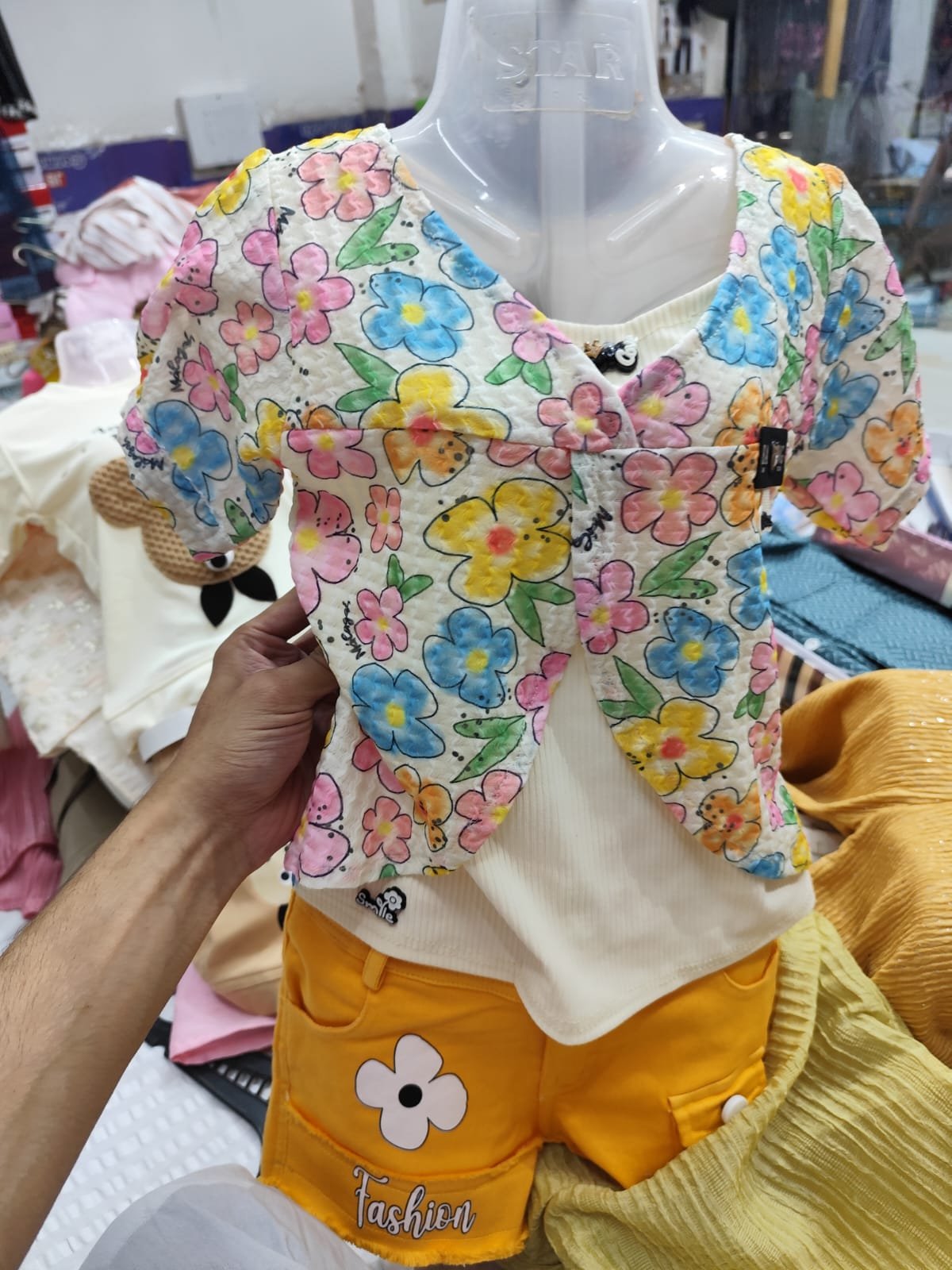 Hot pant Top 20x30