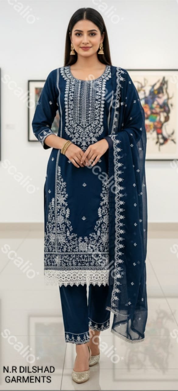 Momina Iqbal Designer suit